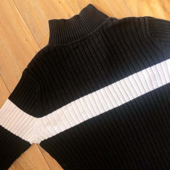 VINTAGE Tommy Hilfiger Mock Neck Sweater💯🔥 - Picture 11 of 16